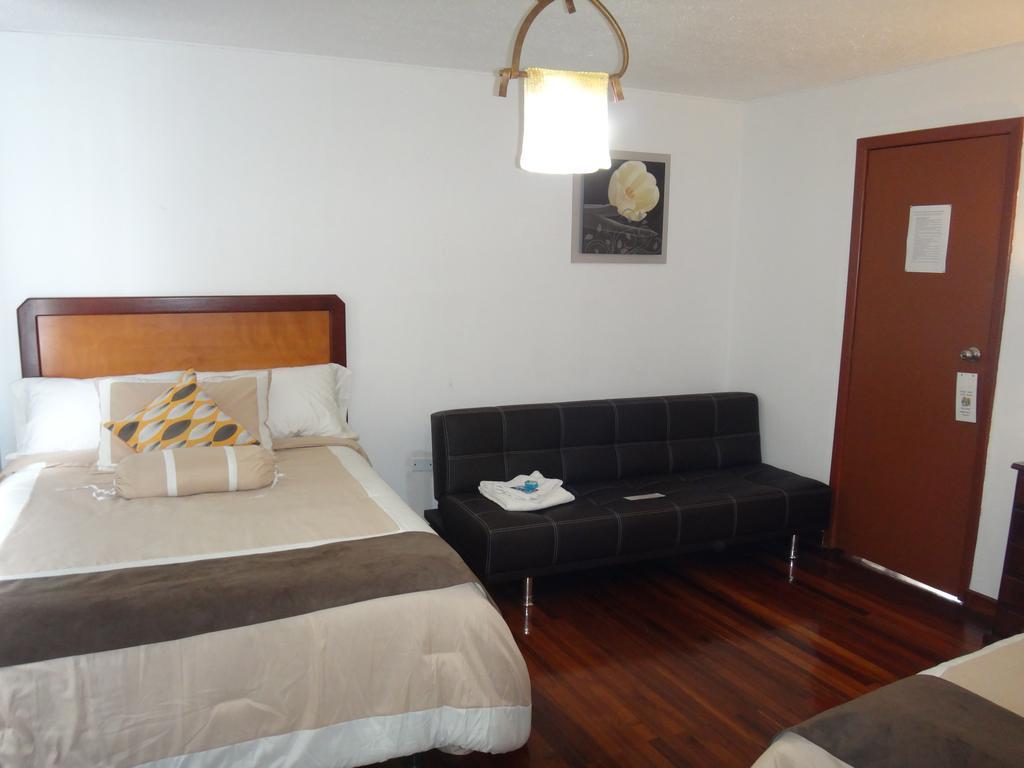 Bed And Breakfast La Uvilla Quito Exterior foto